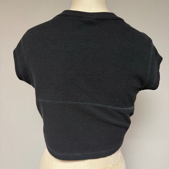 Gymshark Pause Crop Shirt - Picture 5 of 9